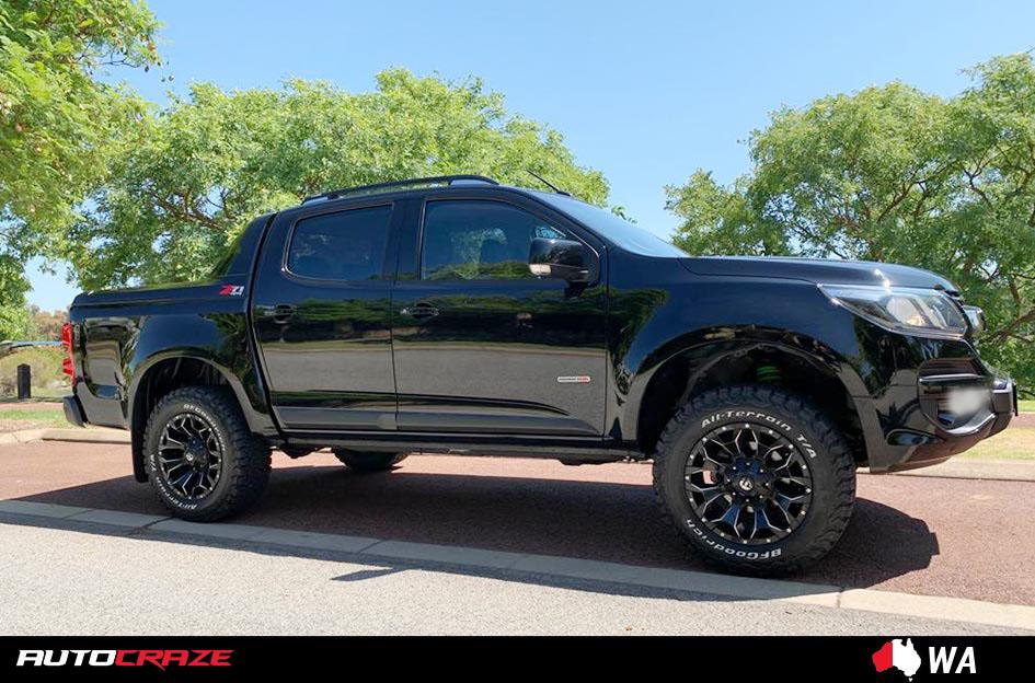 HOLDEN COLORADO ASSAULT GLOSS BLACK MILLED ACCENTS